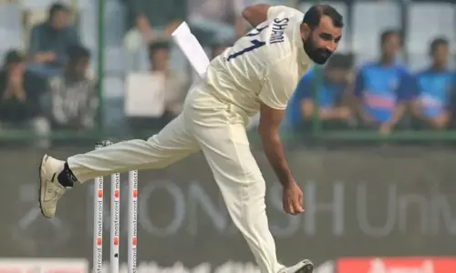 ஆஸ்திரேலியாவுக்கு எதிரான 3-வது போட்டியில் களமிறங்கும் ஷமி - அவரது பயிற்சியாளர் தகவல்