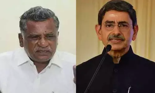 கவர்னர் ஆர்.என்.ரவி மலிவான அரசியல் நடவடிக்கைகளில் ஈடுபட்டு வருகிறார் - முத்தரசன் குற்றச்சாட்டு கவர்னர் ஆர்.என்.ரவி மலிவான அரசியல் நடவடிக்கைகளில் ஈடுபட்டு வருகிறார் - முத்தரசன் குற்றச்சாட்டு