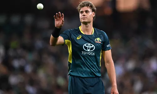 ஆஸ்திரேலிய டி20 கிரிக்கெட் வரலாற்றில் மாபெரும் சாதனை படைத்த ஸ்பென்சர் ஜான்சன் ஆஸ்திரேலிய டி20 கிரிக்கெட் வரலாற்றில் மாபெரும் சாதனை படைத்த ஸ்பென்சர் ஜான்சன்