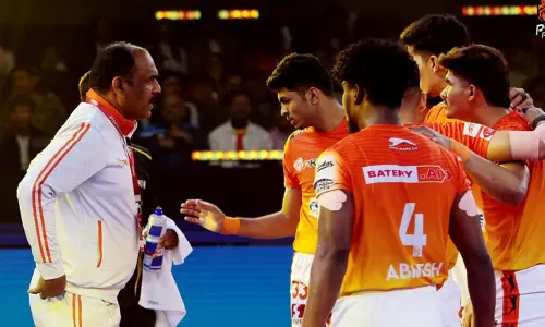 புரோ கபடி லீக்; புனேரி பால்டன் - ஜெய்ப்பூர் பிங்க் பாந்தர்ஸ் அணிகள் இன்று மோதல்