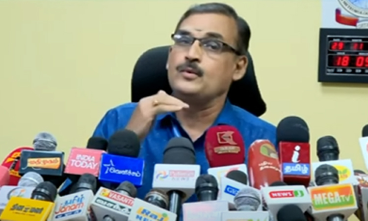 இந்திய வானிலை ஆய்வு மையத்தின் தென் மண்டல தலைவர்... ... புயல் நாளை கரை கடக்கிறது.. பொதுமக்கள் வெளியே செல்ல வேண்டாம் இந்திய வானிலை ஆய்வு மையத்தின் தென் மண்டல தலைவர்... ... புயல் நாளை கரை கடக்கிறது.. பொதுமக்கள் வெளியே செல்ல வேண்டாம்