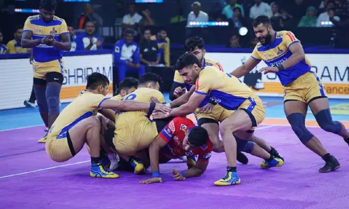 புரோ கபடி லீக்; தமிழ் தலைவாஸ் - அரியானா ஸ்டீலர்ஸ் அணிகள் இன்று மோதல்