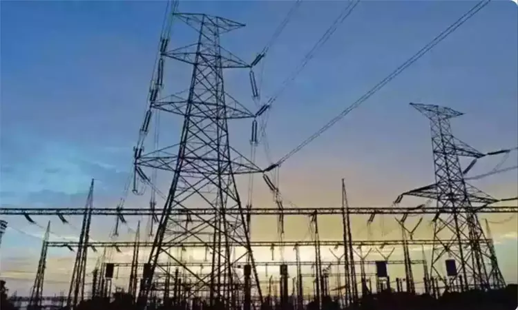 புயல் முன்னெச்சரிக்கை நடவடிக்கை -  மாமல்லபுரத்தில் மின்விநியோகம் நிறுத்தம்