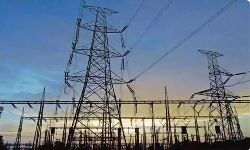 புயல் முன்னெச்சரிக்கை நடவடிக்கை - மாமல்லபுரத்தில் மின்விநியோகம் நிறுத்தம் புயல் முன்னெச்சரிக்கை நடவடிக்கை - மாமல்லபுரத்தில் மின்விநியோகம் நிறுத்தம்