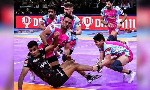 புரோ கபடி லீக்: ஒரே நாளில் இரண்டு ஆட்டமும் டிரா