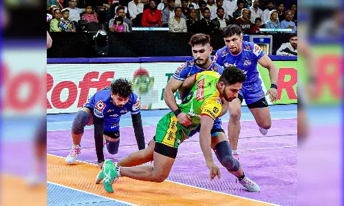 புரோ கபடி லீக்: பாட்னா பைரேட்ஸ் அணியை வீழ்த்தி அரியானா ஸ்டீலர்ஸ் வெற்றி