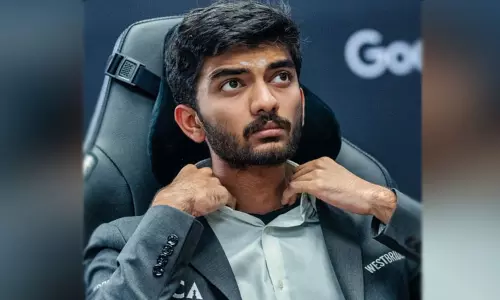 உலக செஸ் சாம்பியன்ஷிப்; 11வது சுற்றில் லிரெனை வீழ்த்தி வெற்றி பெற்றார் குகேஷ்