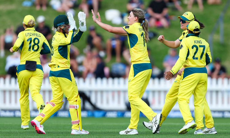 மகளிர் ஒருநாள் கிரிக்கெட்; நியூசிலாந்தை வீழ்த்தி தொடரை கைப்பற்றிய ஆஸ்திரேலியா