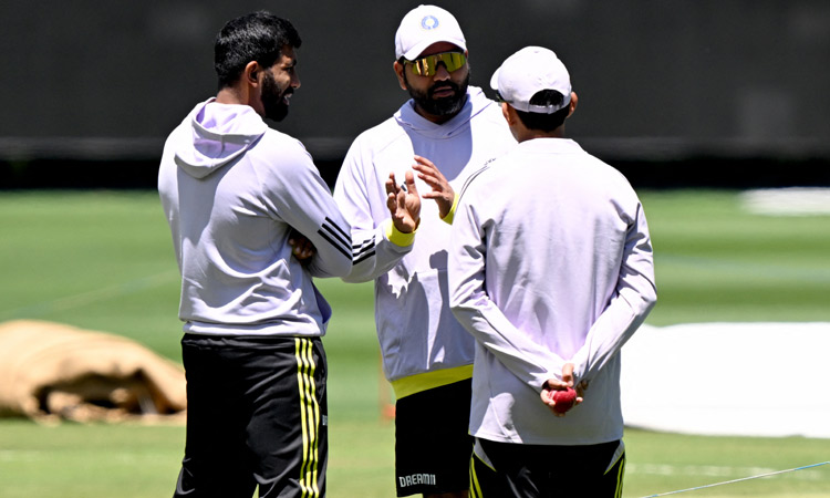 இந்திய அணியில் தனுஷ் கோட்டியான் தேர்வு செய்யப்பட்டது ஏன்..? - விளக்கம் அளித்த ரோகித் சர்மா