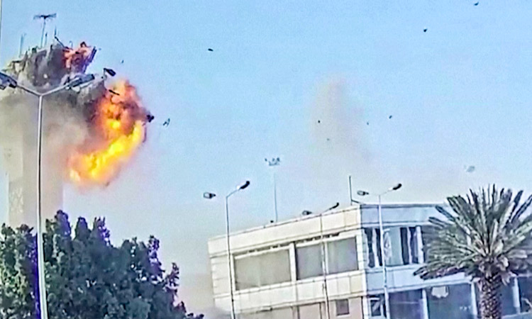 ஏமன் மீது அமெரிக்கா, இங்கிலாந்து வான்வழி தாக்குதல்