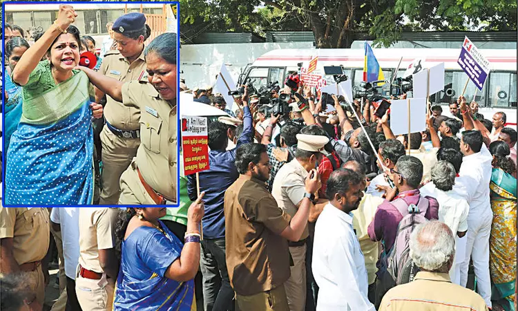 சவுமியா அன்புமணி மீது 2 பிரிவுகளில் வழக்கு சென்னை... ... 03-01-2025: இன்றைய முக்கிய செய்திகள் சில வரிகளில் சவுமியா அன்புமணி மீது 2 பிரிவுகளில் வழக்கு சென்னை... ... 03-01-2025: இன்றைய முக்கிய செய்திகள் சில வரிகளில்