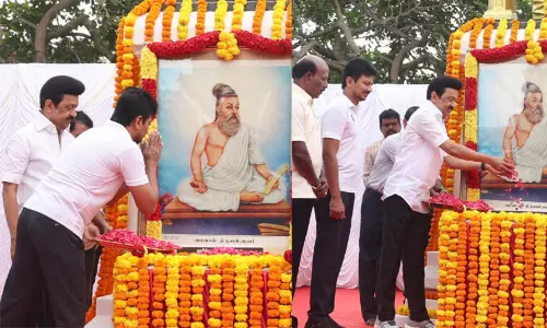 மானுடம் தழைக்க குறள் நெறி காட்டும் பாதையில் நடைபோடுவோம்: உதயநிதி ஸ்டாலின்