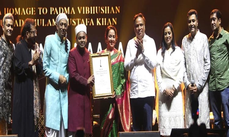 நடிகை ஹேமமாலினிக்கு 'உஸ்தாத் குலாம் முஸ்தபா கான்' விருது