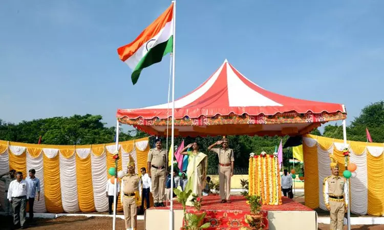 76வது குடியரசு தினத்தை ஒட்டி எண்ணூர் காமராஜர்... ... இன்றைய முக்கிய செய்திகள் சில வரிகளில்.. 26-01-2025 76வது குடியரசு தினத்தை ஒட்டி எண்ணூர் காமராஜர்... ... இன்றைய முக்கிய செய்திகள் சில வரிகளில்.. 26-01-2025