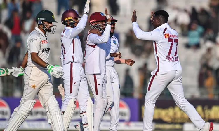பரபரப்பான சூழலில் பாகிஸ்தான் - வெஸ்ட் இண்டீஸ் 2-வது டெஸ்ட் பரபரப்பான சூழலில் பாகிஸ்தான் - வெஸ்ட் இண்டீஸ் 2-வது டெஸ்ட்