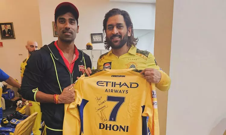 கடந்த ஐ.பி.எல். தொடரில் சிறப்பாக விளையாட தோனிதான் காரணம் - ஷசாங்க் சிங்