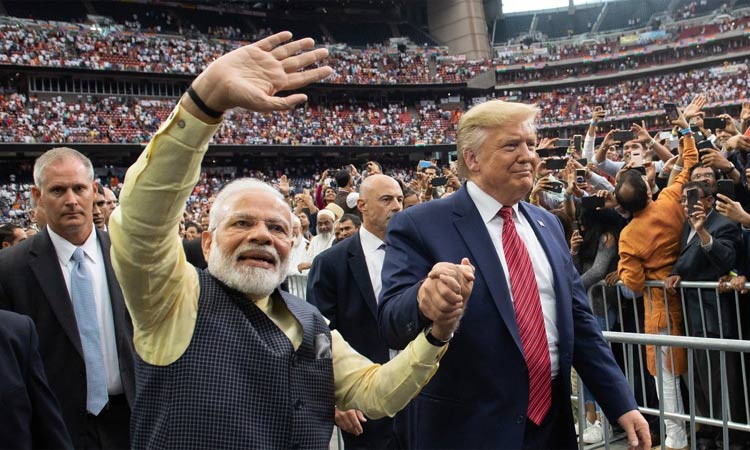 சட்டவிரோத குடியேறிகள் விவகாரம்: மோடி சரியான நடவடிக்கையை மேற்கொள்வார் - டிரம்ப் சட்டவிரோத குடியேறிகள் விவகாரம்: மோடி சரியான நடவடிக்கையை மேற்கொள்வார் - டிரம்ப்