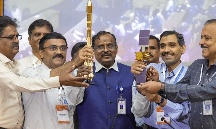 அடுத்த 5 ஆண்டுகளில் மேலும் 100 ராக்கெட்களை... ... இன்றைய முக்கிய செய்திகள் சில வரிகளில்.. 30-01-2025 அடுத்த 5 ஆண்டுகளில் மேலும் 100 ராக்கெட்களை... ... இன்றைய முக்கிய செய்திகள் சில வரிகளில்.. 30-01-2025