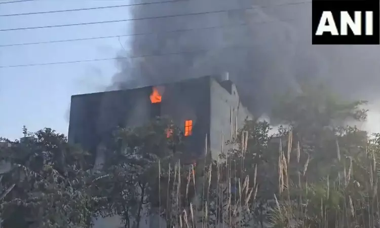 டெல்லி தொழிற்சாலையில் பயங்கர தீ விபத்து