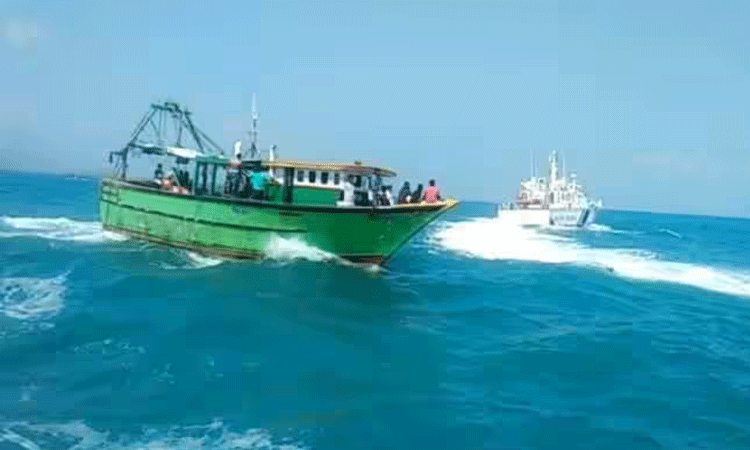 காரைக்கால் மீனவருக்கு 9 மாதங்கள் சிறை: ரூ.40... ... இன்றைய முக்கிய செய்திகள் சிலவரிகளில் 03-02-2025