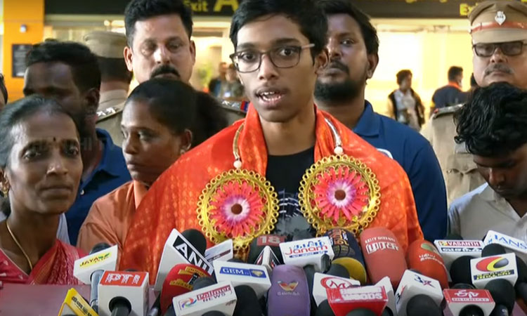 செஸ் சாம்பியன் பிரக்ஞானந்தாவிற்கு சென்னையில் உற்சாக வரவேற்பு