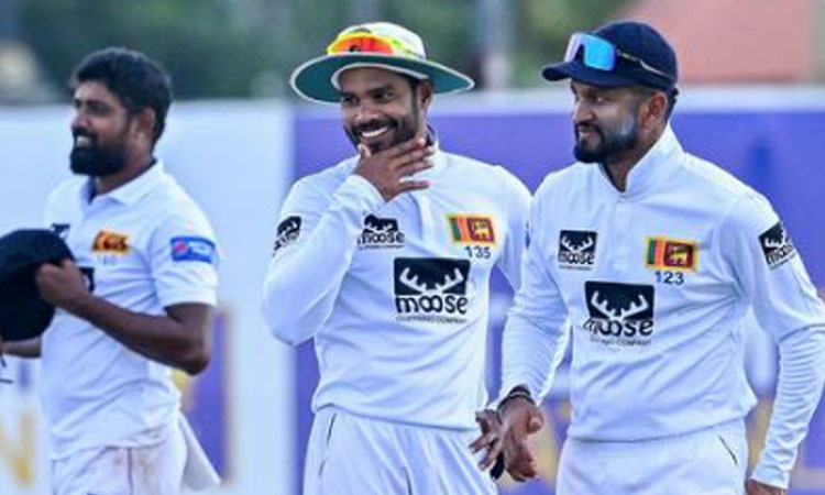 சர்வதேச கிரிக்கெட்டிலிருந்து இலங்கை முன்னணி வீரர் ஓய்வு அறிவிப்பு.. ரசிகர்கள் அதிர்ச்சி