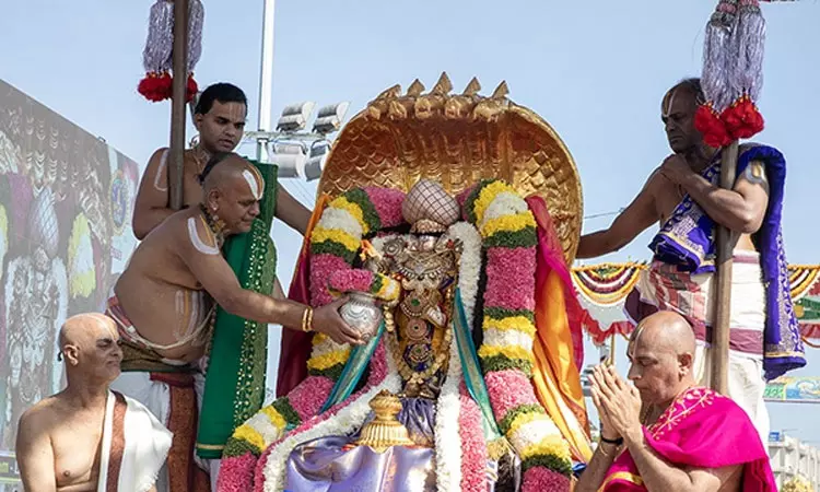 ஏழுமலையான் கோவிலில் ரத சப்தமி விழா கோலாகலம் ஏழுமலையான் கோவிலில் ரத சப்தமி விழா கோலாகலம்