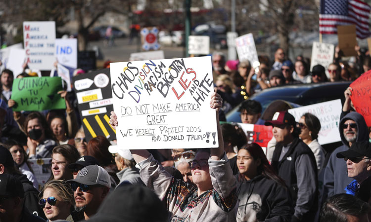 டிரம்ப் செய்வது சரியல்ல.. அமெரிக்காவில் வெடித்த போராட்டம்