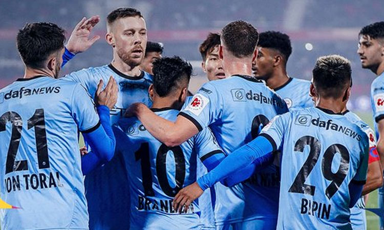 ஐ.எஸ்.எல். கால்பந்து; நார்த் ஈஸ்ட் யுனைடெட் அணியை வீழ்த்திய மும்பை சிட்டி எப்.சி ஐ.எஸ்.எல். கால்பந்து; நார்த் ஈஸ்ட் யுனைடெட் அணியை வீழ்த்திய மும்பை சிட்டி எப்.சி