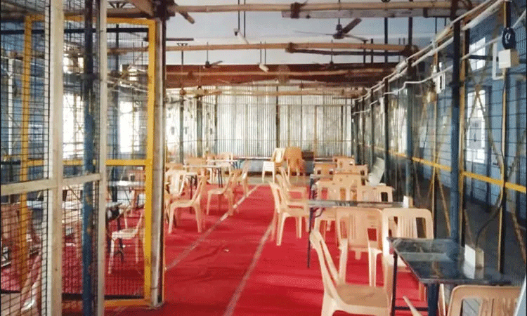 ஈரோடு கிழக்கு சட்டமன்ற தொகுதி இடைத்தேர்தல்: இன்று... ... ஈரோடு கிழக்கு இடைத்தேர்தல்:  வெற்றியை உறுதி செய்த தி.மு.க. வேட்பாளர் வி.சி. சந்திரகுமார்