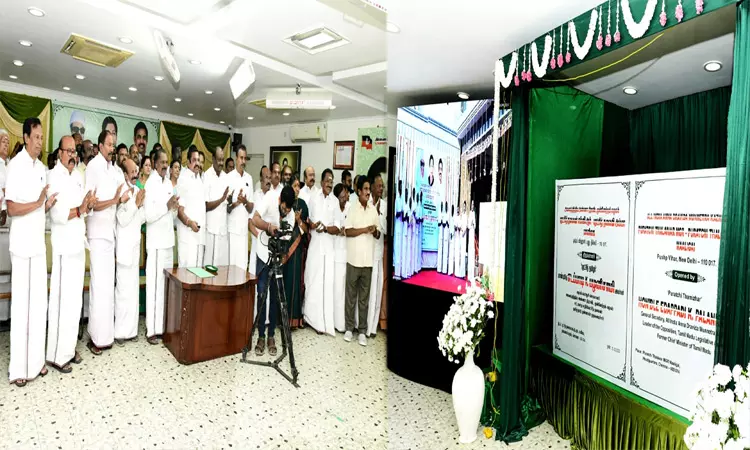 புதுடெல்லியில் புதிதாகக் கட்டப்பட்ட அதிமுக அலுவலகம் இன்று திறப்பு புதுடெல்லியில் புதிதாகக் கட்டப்பட்ட அதிமுக அலுவலகம் இன்று திறப்பு