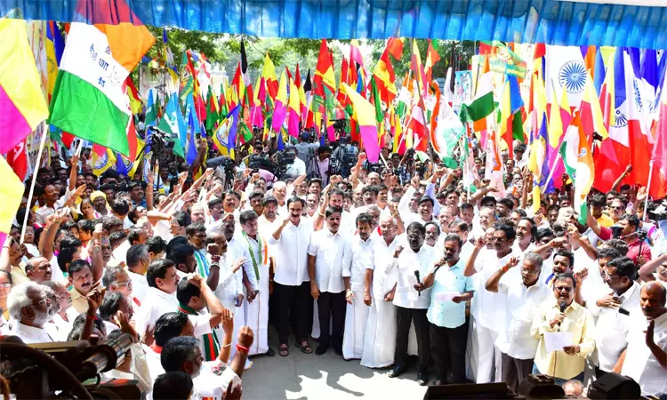 சாதிவாரி கணக்கெடுப்பு நடத்தக்கோரி சென்னையில் பா.ம.க.வினர் ஆர்ப்பாட்டம்