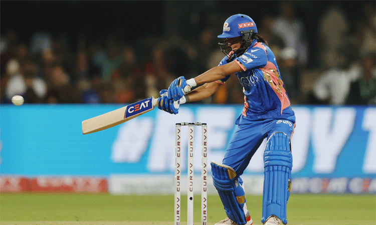 மகளிர் பிரீமியர் லீக்: மும்பை இந்தியன்ஸ் அணி திரில் வெற்றி