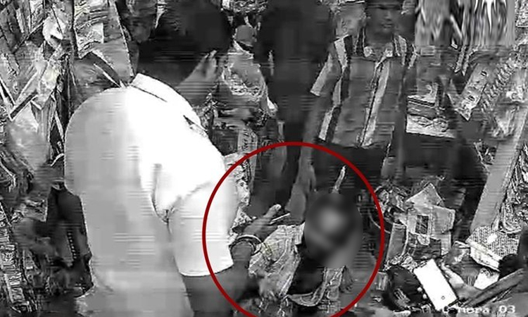 சென்னை: மளிகை கடைக்காரரை தாக்கிய பாமக நிர்வாகிகள்