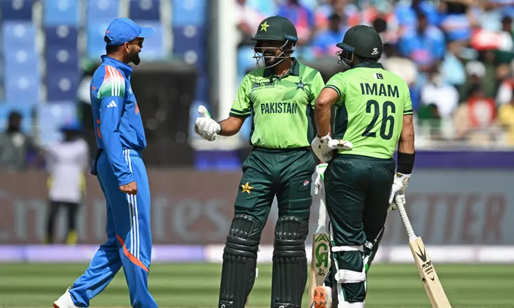 சாம்பியன்ஸ் டிராபி:  10 ஓவர்களில் பாகிஸ்தான் 52/ 2 ... சாம்பியன்ஸ் டிராபி: இந்திய அணிக்கு அரையிறுதி வாய்ப்பு பிரகாசம்