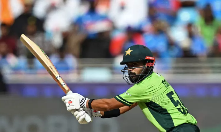 அரைசதம் அடித்தார் சவுத் ஷகீல் அரைசதம் அடித்தார் சவுத் ஷகீல்