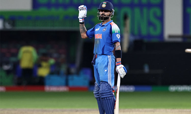 விராட் கோலி நிச்சயம் 100 சதங்கள் அடிப்பார் என்று நம்புகிறேன் - பாக்.முன்னாள் வீரர் பாராட்டு