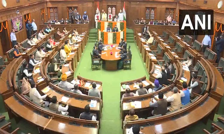 டெல்லி சட்டசபையில் இருந்து அதிஷி உள்பட 11 ஆம் ஆத்மி எம்.எல்.ஏ.க்கள் இடைநீக்கம்