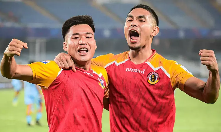 ஐ.எஸ்.எல். கால்பந்து தொடர்: ஐதராபாத்தை வீழ்த்தி வெற்றி பெற்ற ஈஸ்ட் பெங்கால் ஐ.எஸ்.எல். கால்பந்து தொடர்: ஐதராபாத்தை வீழ்த்தி வெற்றி பெற்ற ஈஸ்ட் பெங்கால்