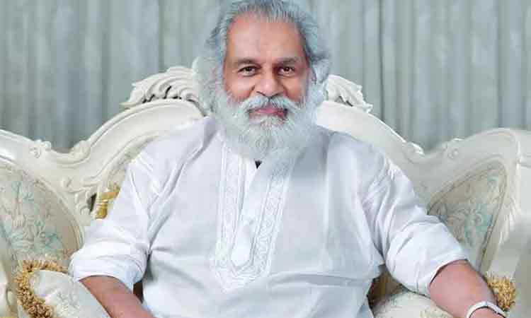 யேசுதாஸ் மருத்துவமனையில் அனுமதியா? மகன் விஜய் யேசுதாஸ் விளக்கம்