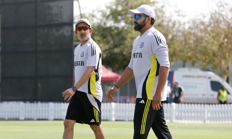 இரு அணிகளுக்கும் அழுத்தம் இருக்கும் - அரையிறுதி குறித்து ரோகித் பேச்சு