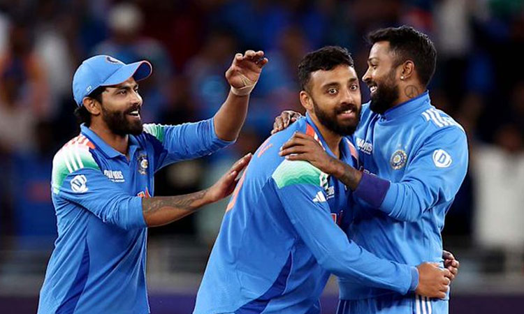 சாம்பியன்ஸ் டிராபி அரைஇறுதி: கண்டிப்பாக அவர் அணியில் இடம்பெற வேண்டும் - இந்திய முன்னாள் வீரர்