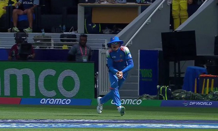 இந்தியாவுக்கு தலைவலி கொடுத்த‘ஹெட்’... ... சாம்பியன்ஸ் டிராபி; ஆஸ்திரேலியாவை வீழ்த்தி இறுதிப்போட்டிக்கு முன்னேறிய இந்தியா இந்தியாவுக்கு தலைவலி கொடுத்த‘ஹெட்’... ... சாம்பியன்ஸ் டிராபி; ஆஸ்திரேலியாவை வீழ்த்தி இறுதிப்போட்டிக்கு முன்னேறிய இந்தியா