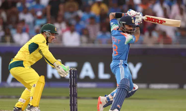 அரைசதம் கடந்தார் விராட் கோலி  ... சாம்பியன்ஸ் டிராபி; ஆஸ்திரேலியாவை வீழ்த்தி இறுதிப்போட்டிக்கு முன்னேறிய இந்தியா