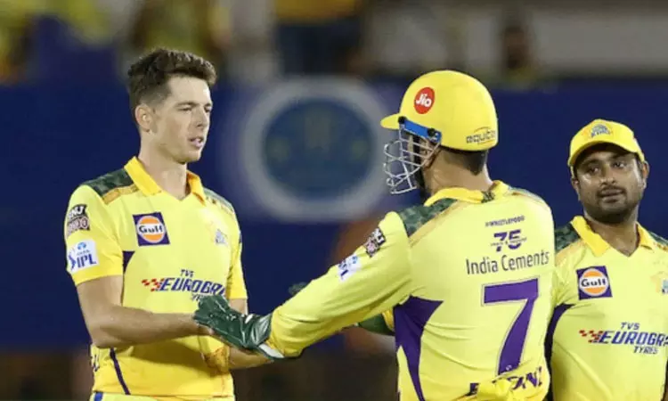 சாம்பியன்ஸ் டிராபி: சாண்ட்னரின் சிறப்பான கேப்டன்சிக்கு தோனிதான் காரணம் - இந்திய முன்னாள் வீரர்