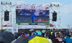 மெரினாவில் கிரிக்கெட் அலை