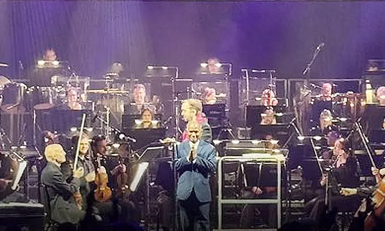 The first symphony of Ilayaraja was grandly staged in London The first symphony of Ilayaraja was grandly staged in London