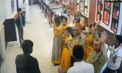 பீகாரில் நடந்த துணிகர கொள்ளை - சிசிடிவி காட்சி