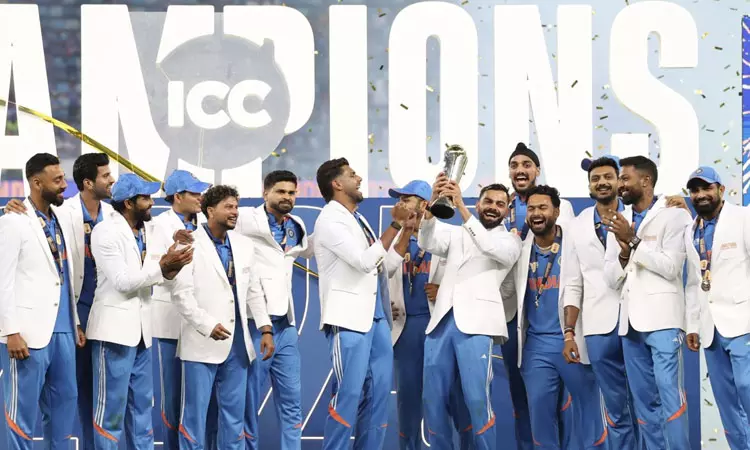 சாம்பியன்ஸ் டிராபி; கோப்பையை வென்ற இந்திய அணிக்கு ஜனாதிபதி, பிரதமர் வாழ்த்து