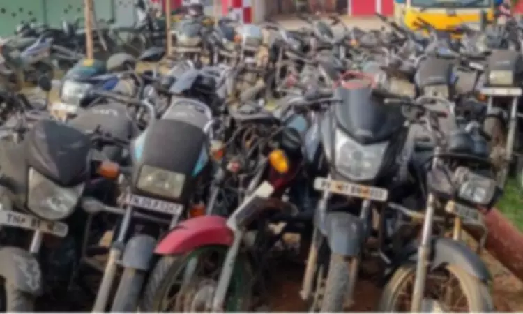 சென்னையில் பறிமுதல் செய்யப்பட்ட 973 வாகனங்கள் ஏலம்: போக்குவரத்து போலீசார்